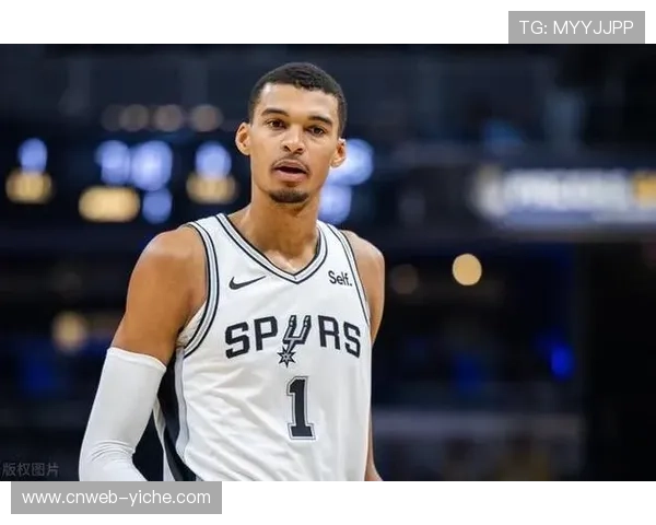 尼克斯马刺杯赛后再交锋，文班亚马寻求复仇